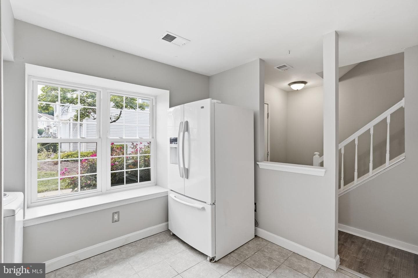 31 Essex Square photo 5