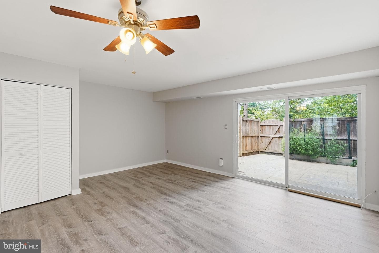 31 Essex Square photo 8