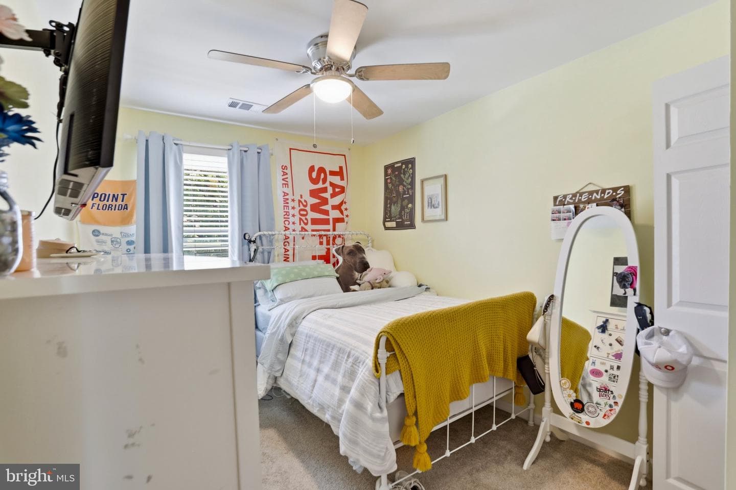43885 Laburnum Square photo 8