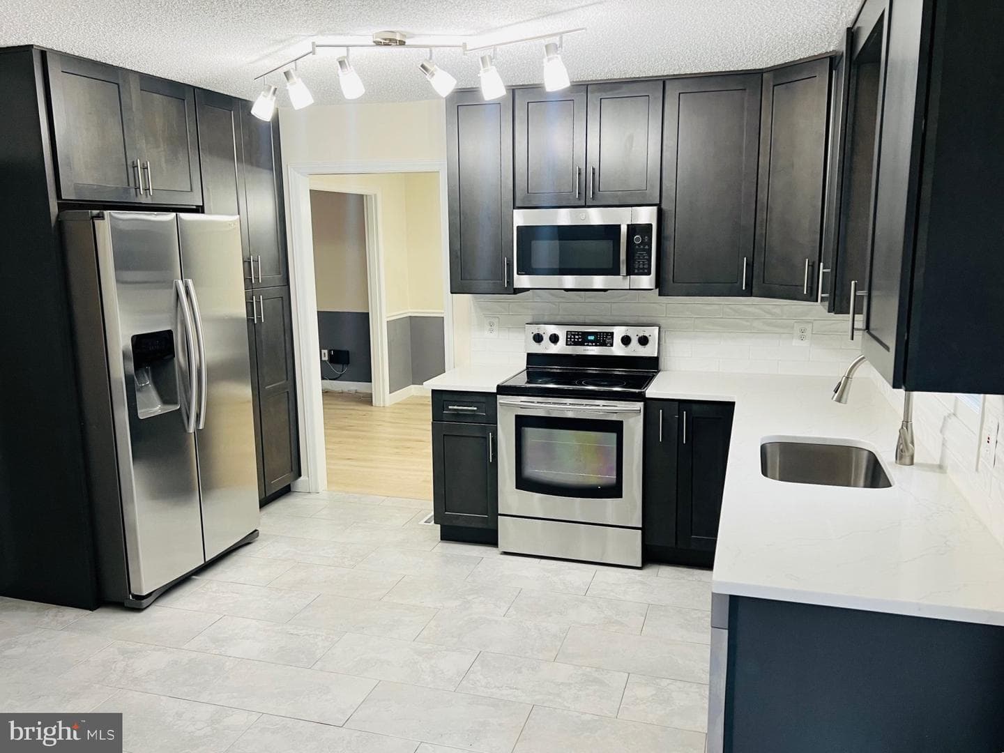 110 Oak View Dr SE, Leesburg