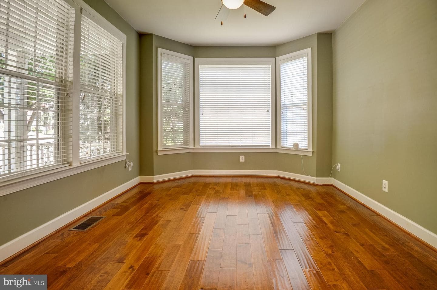 22478 Dinah Place photo 15