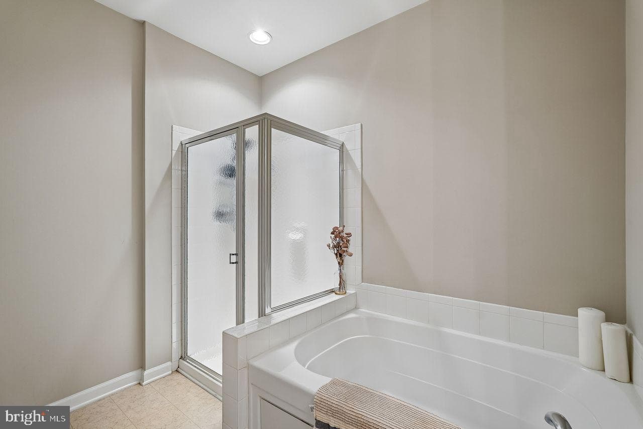 43905 Hickory Corner Terrace #103 photo 28