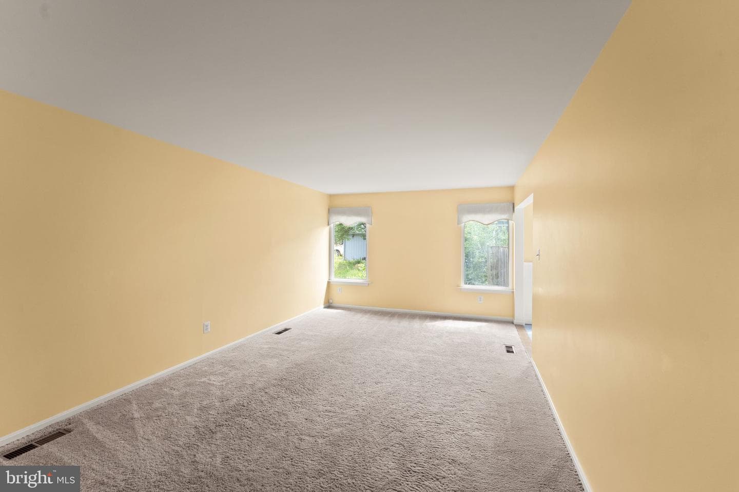 131 Evergreen Street photo 13