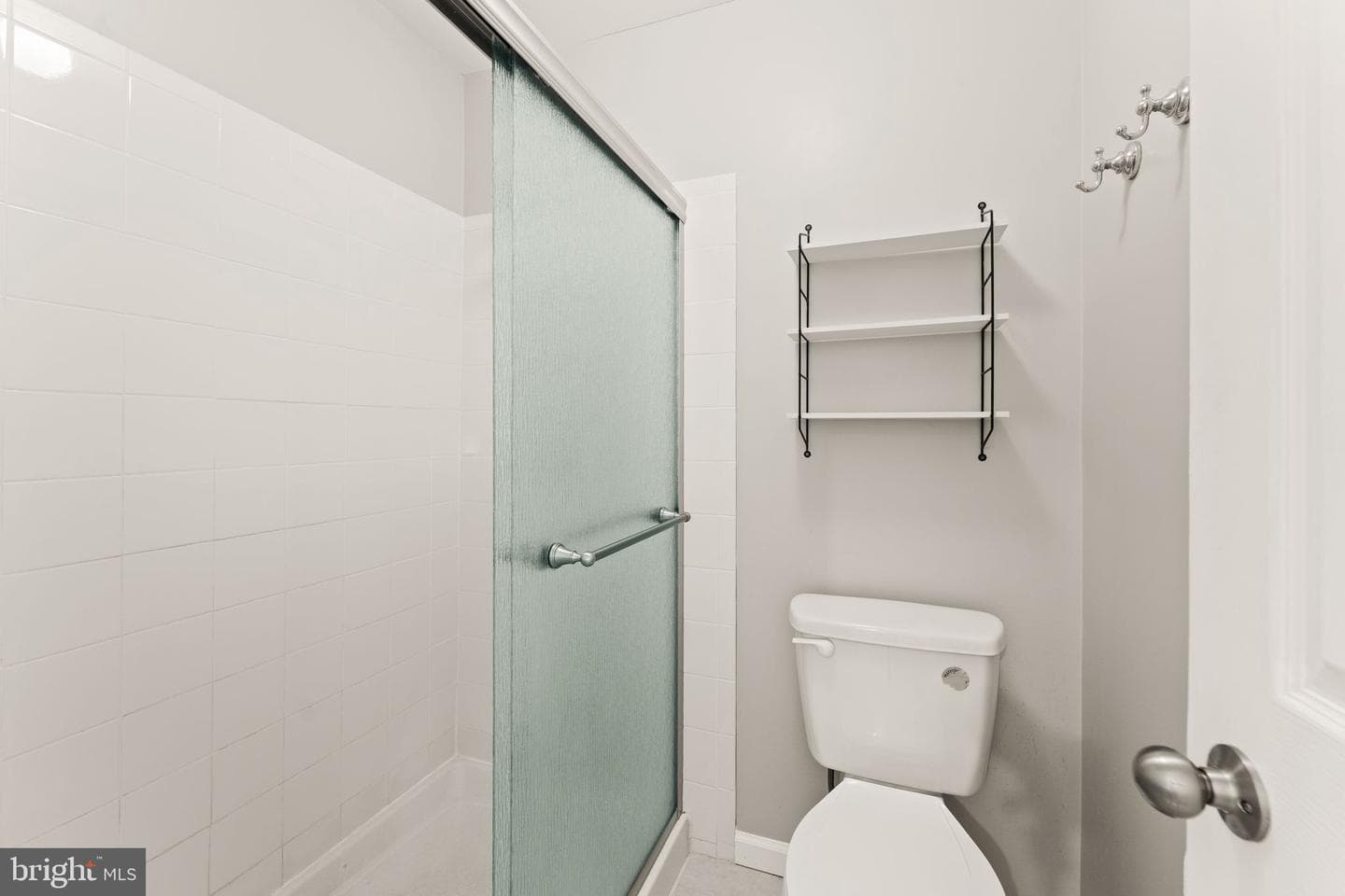 131 Evergreen Street photo 34