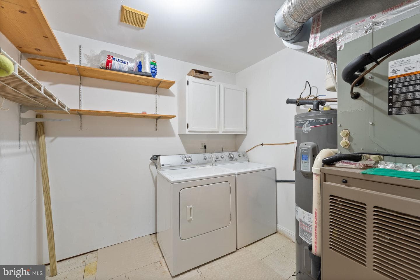 131 Evergreen Street photo 52