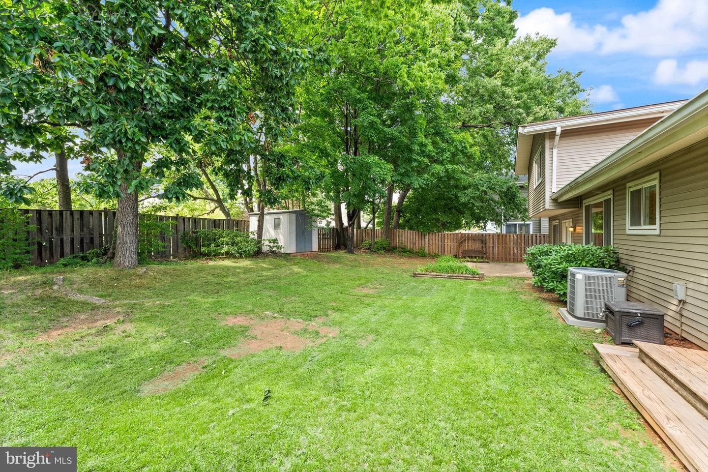 131 Evergreen Street photo 57