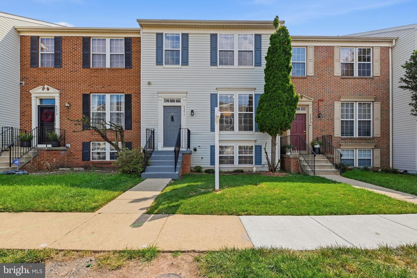 43217 Brookford Square photo 2
