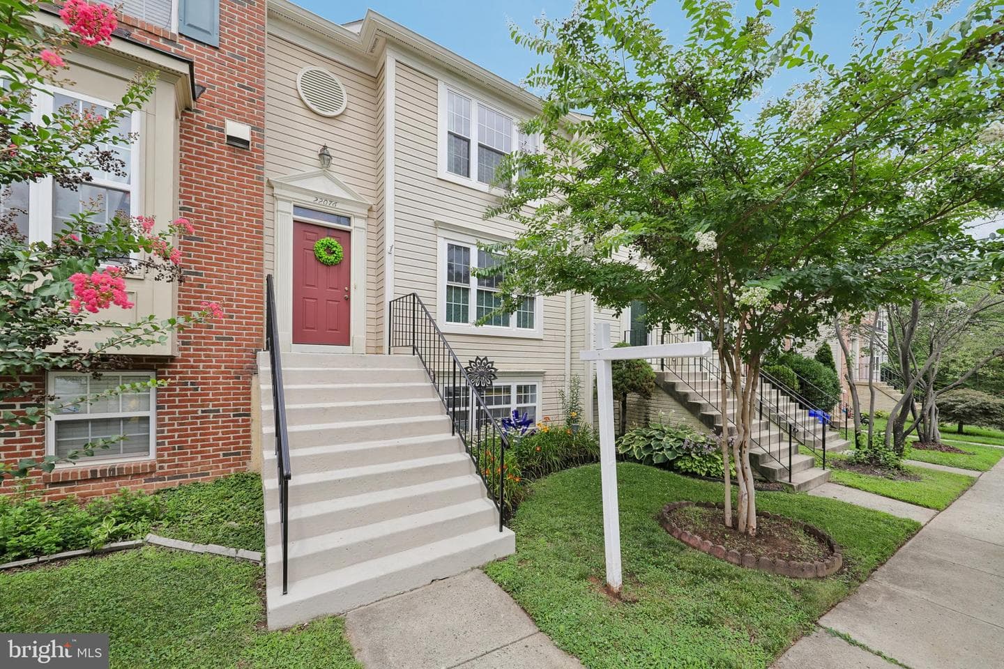 22076 Manning Square, Sterling