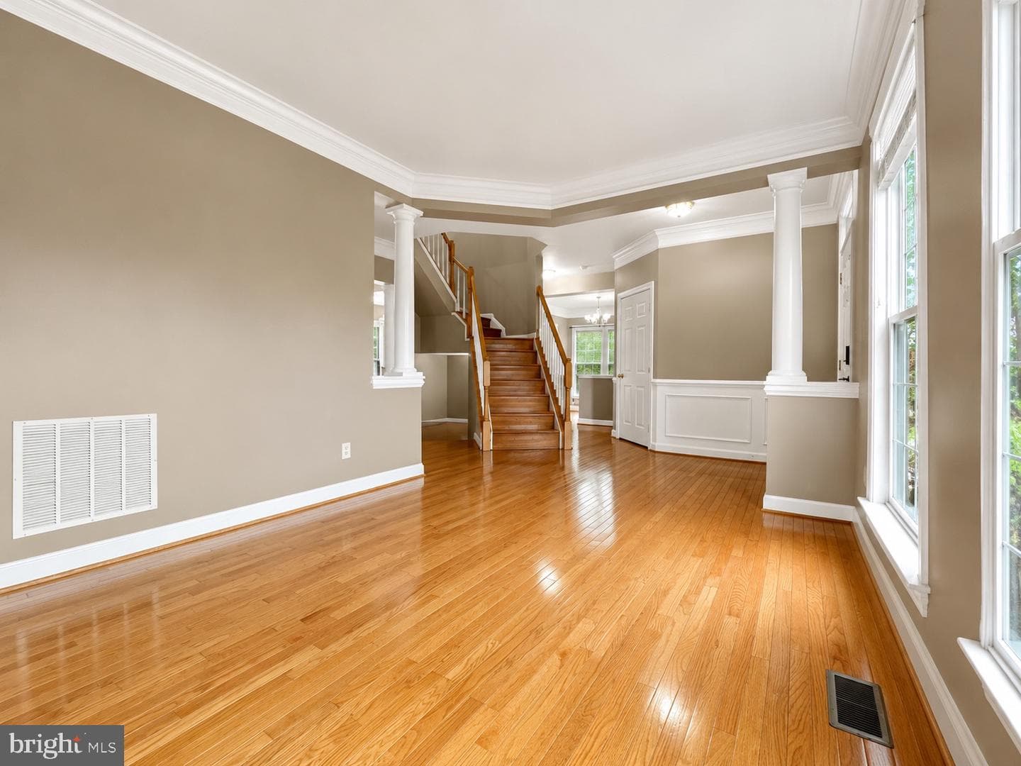 1603 Chickasaw Place NE photo 6