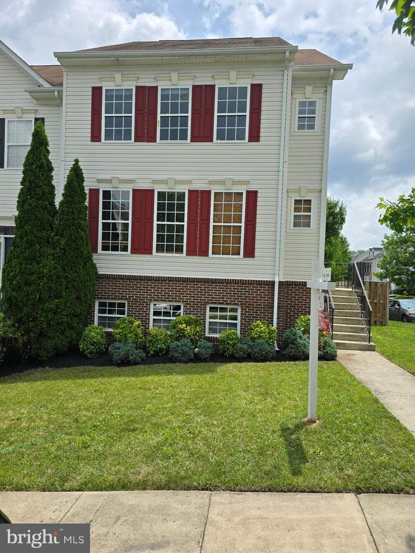 601 Burberry Terrace SE photo 1