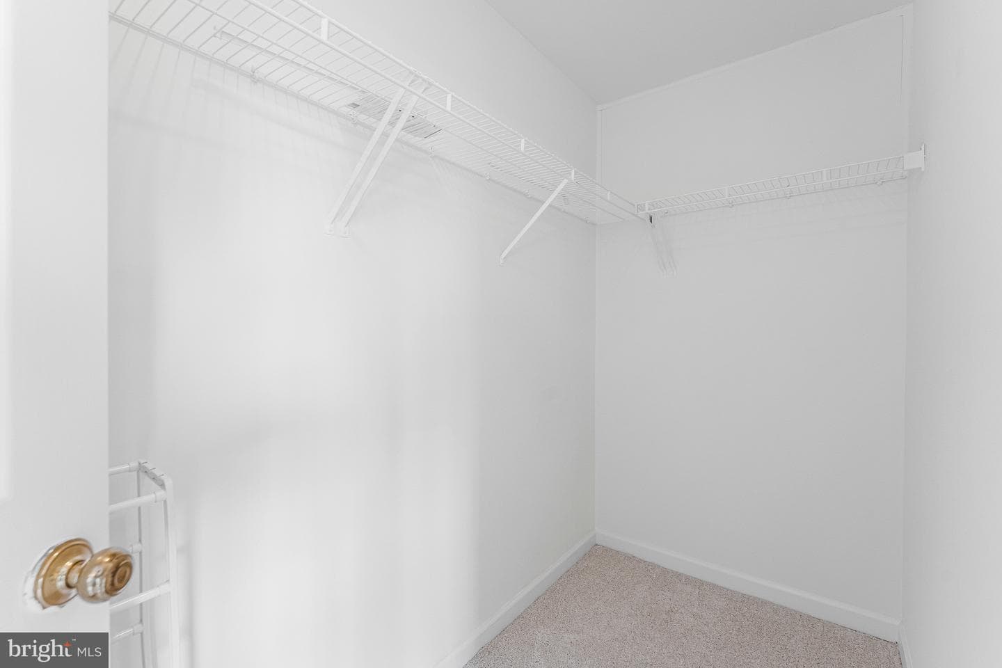 44177 Paget Terrace photo 26
