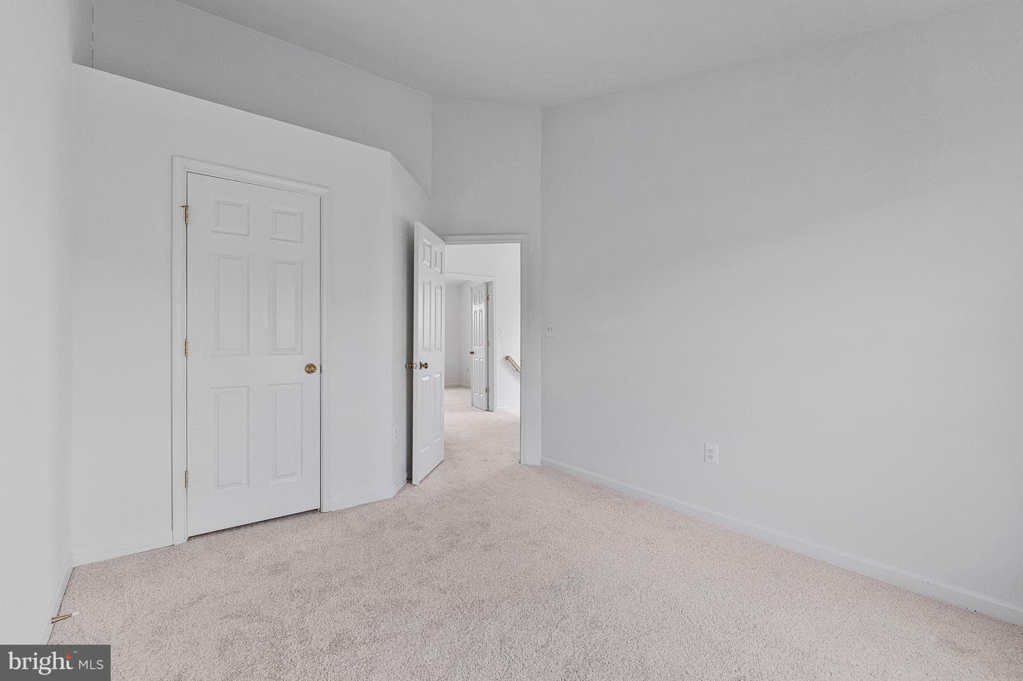 44177 Paget Terrace photo 28