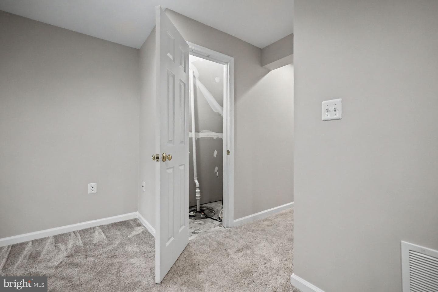 453 Pearlbush Square NE photo 63