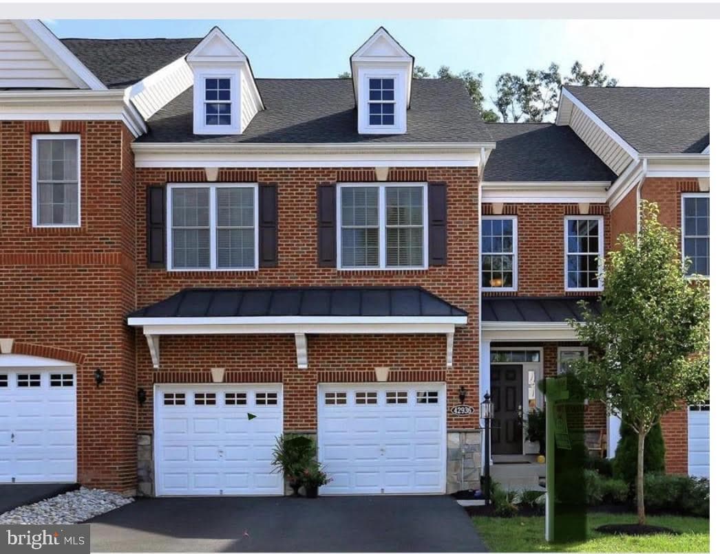 42936 Courtland Chase Square photo 1