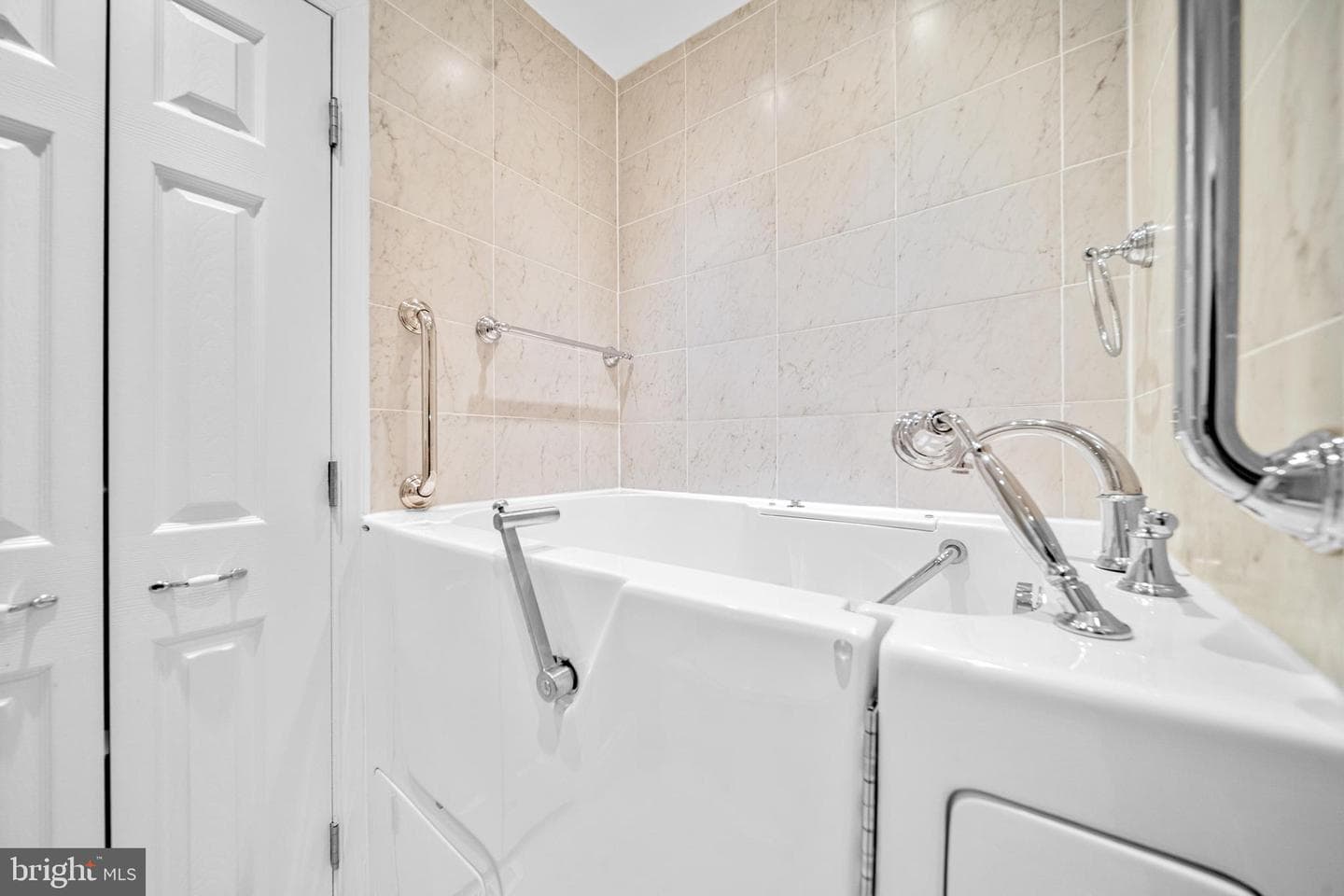 18189 Sands Road photo 43
