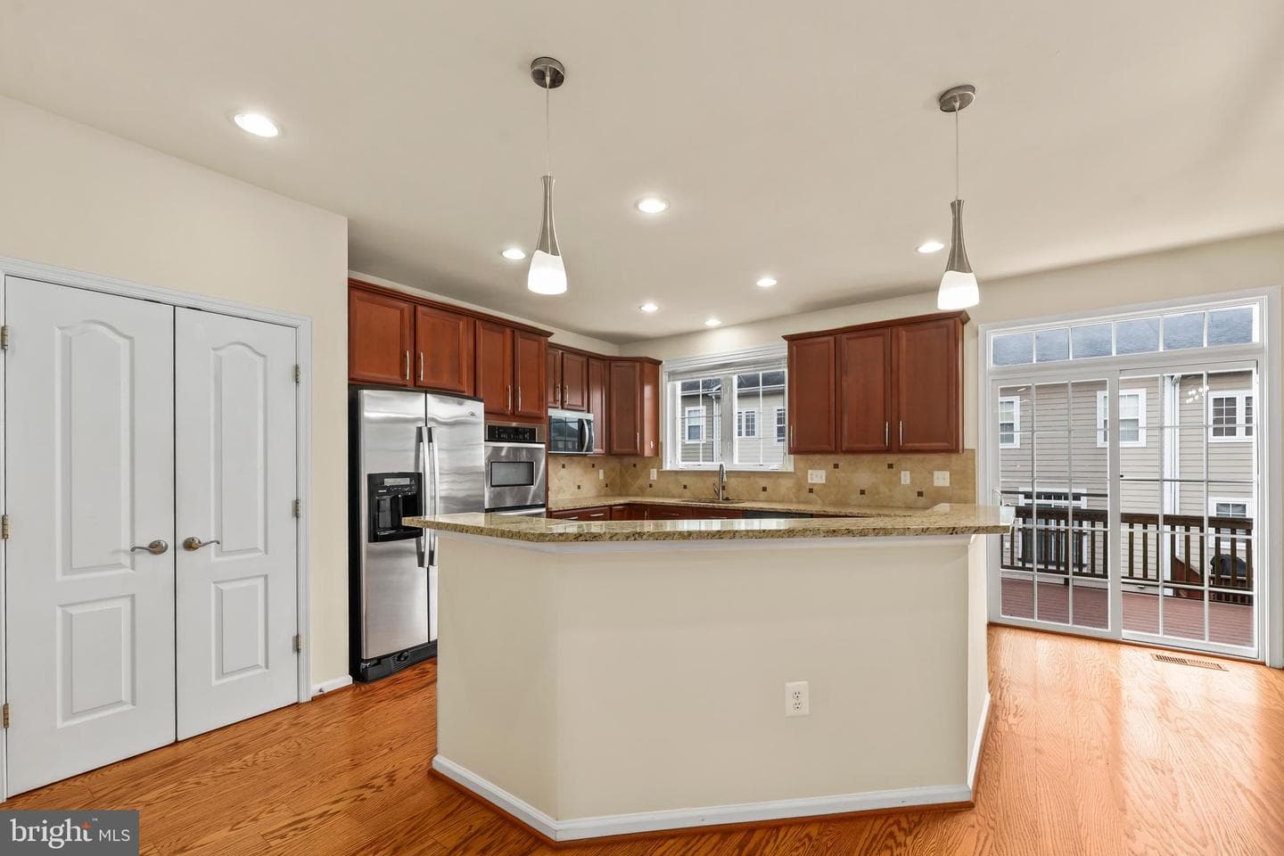 20837 Houseman Terrace photo 6
