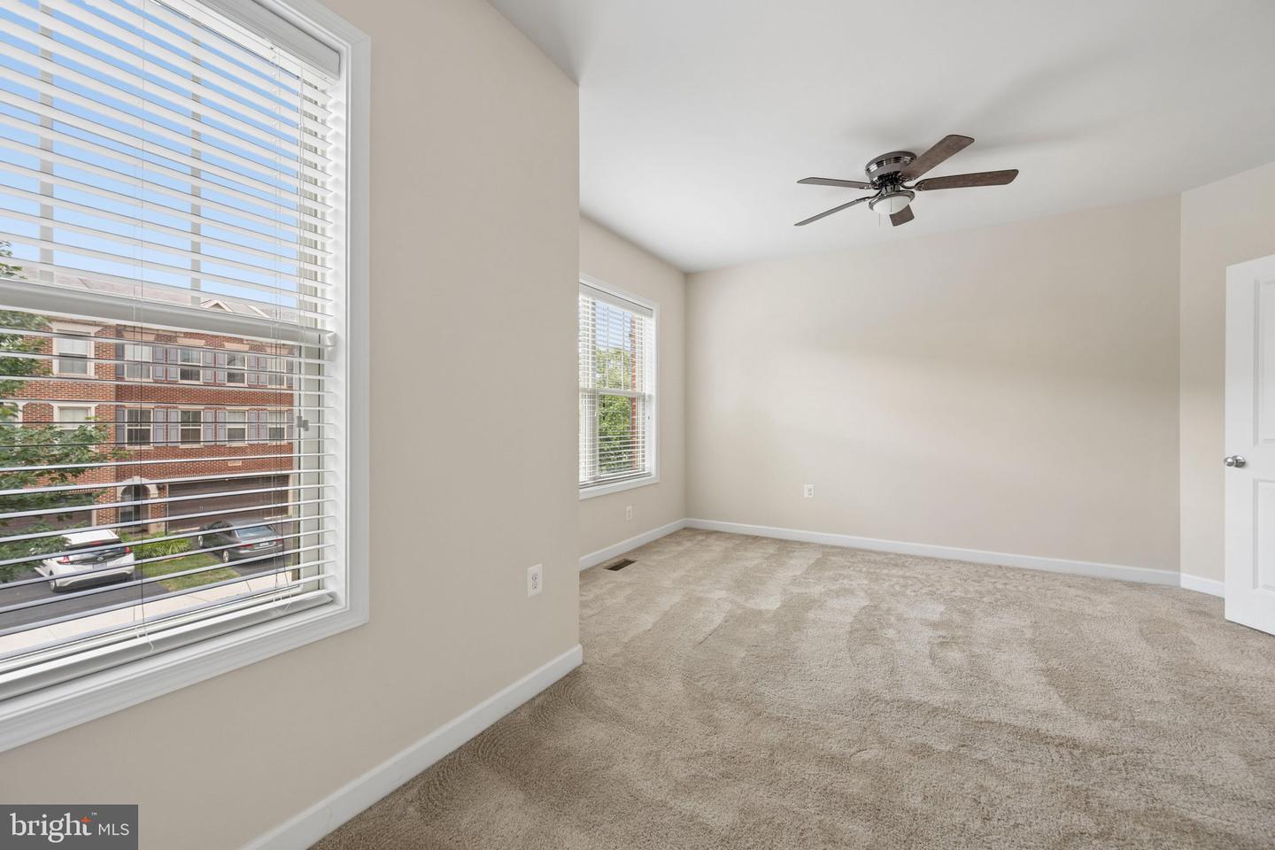 42534 Dreamweaver Drive photo 47