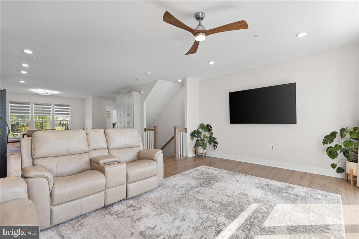 42236 Bunting Terrace photo 17