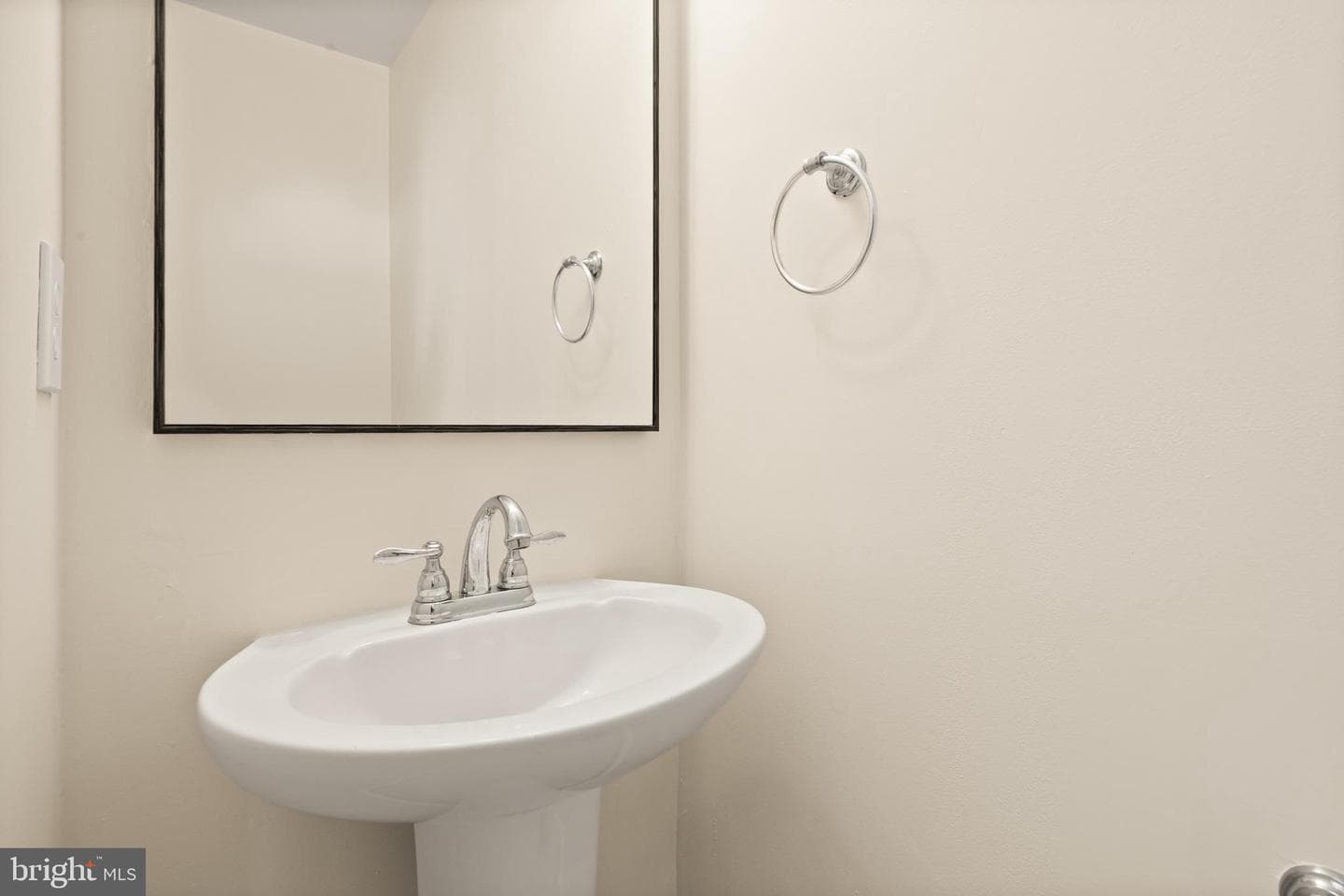 21020 Mossy Glen Terrace photo 27