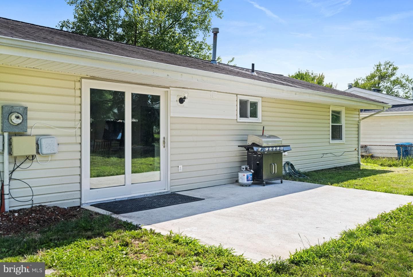 501 E Poplar Road E photo 43