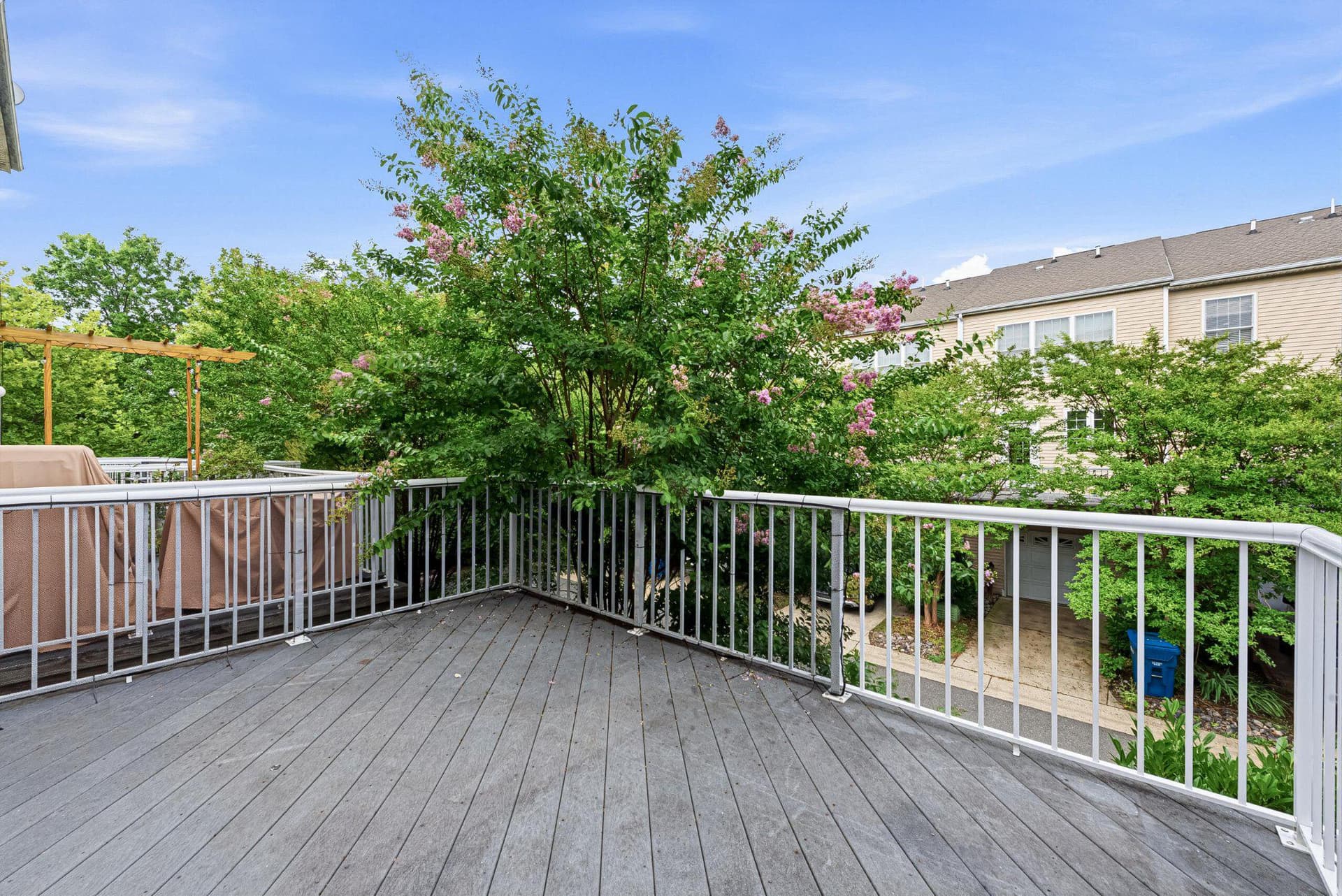 25033 Justice Drive photo 16