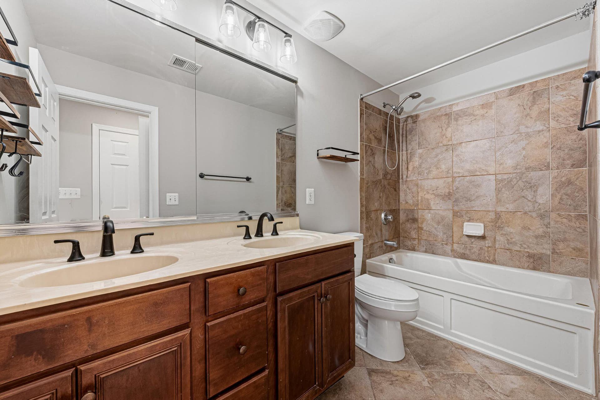 25033 Justice Drive photo 23