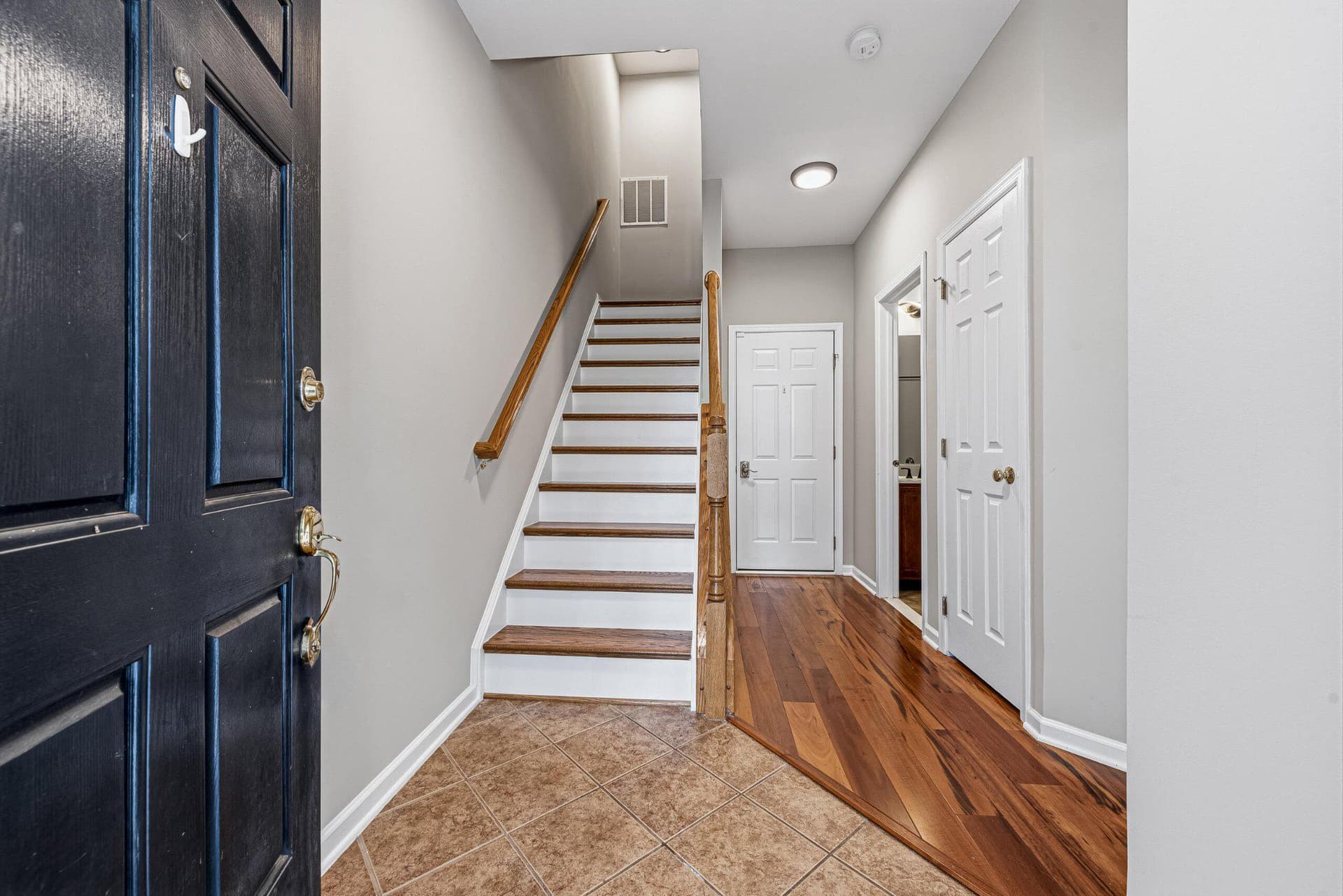 25033 Justice Drive photo 3