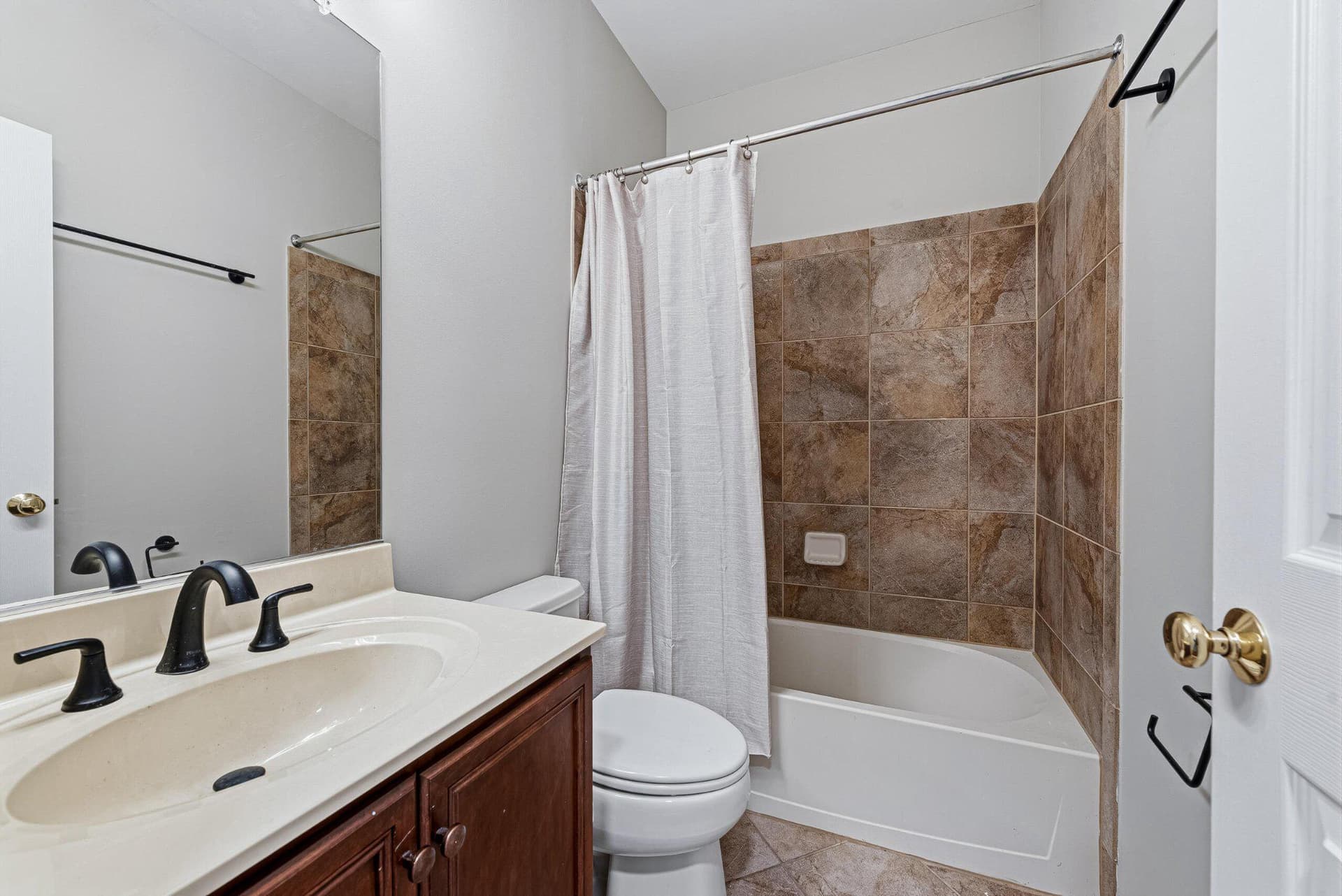 25033 Justice Drive photo 5