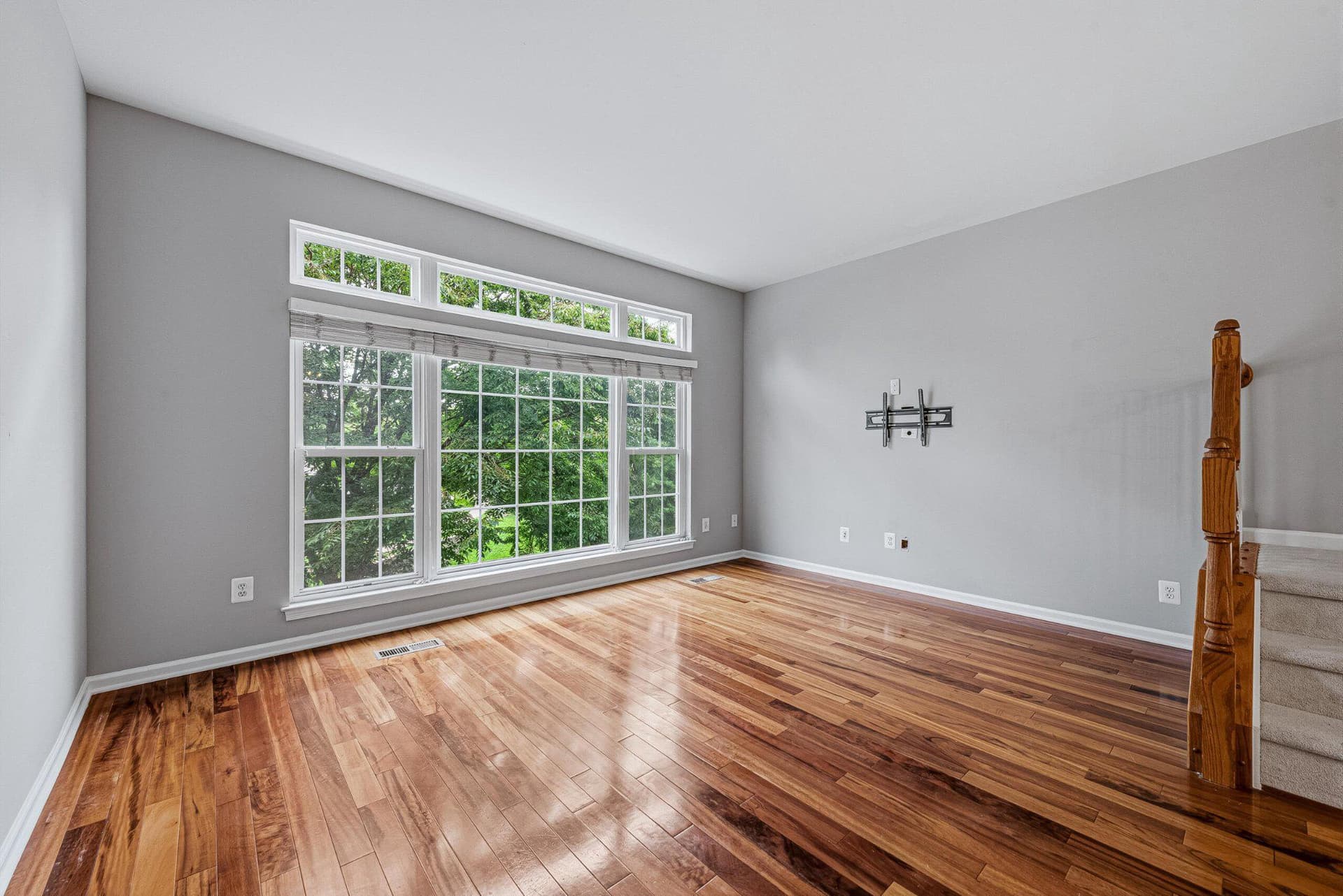 25033 Justice Drive photo 7
