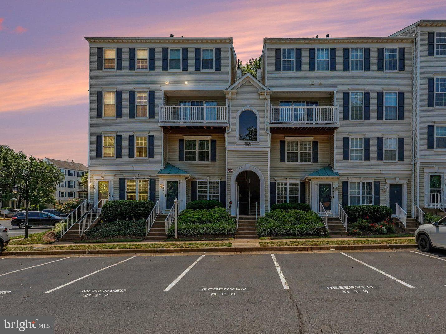 45495 Caboose Terrace #303, Sterling