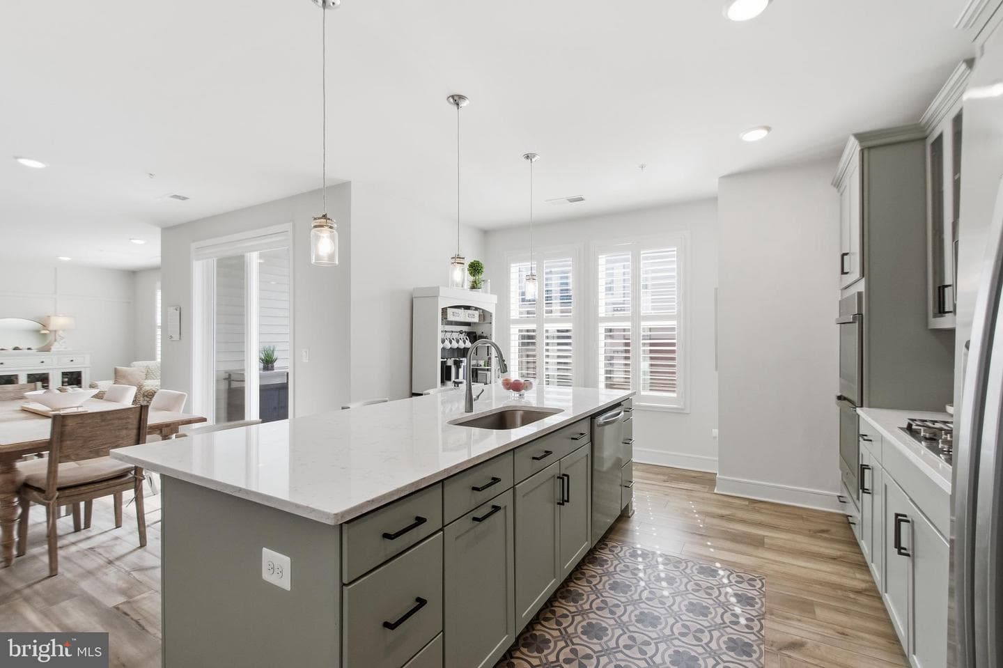23639 Golden Embers Square #302 photo 11