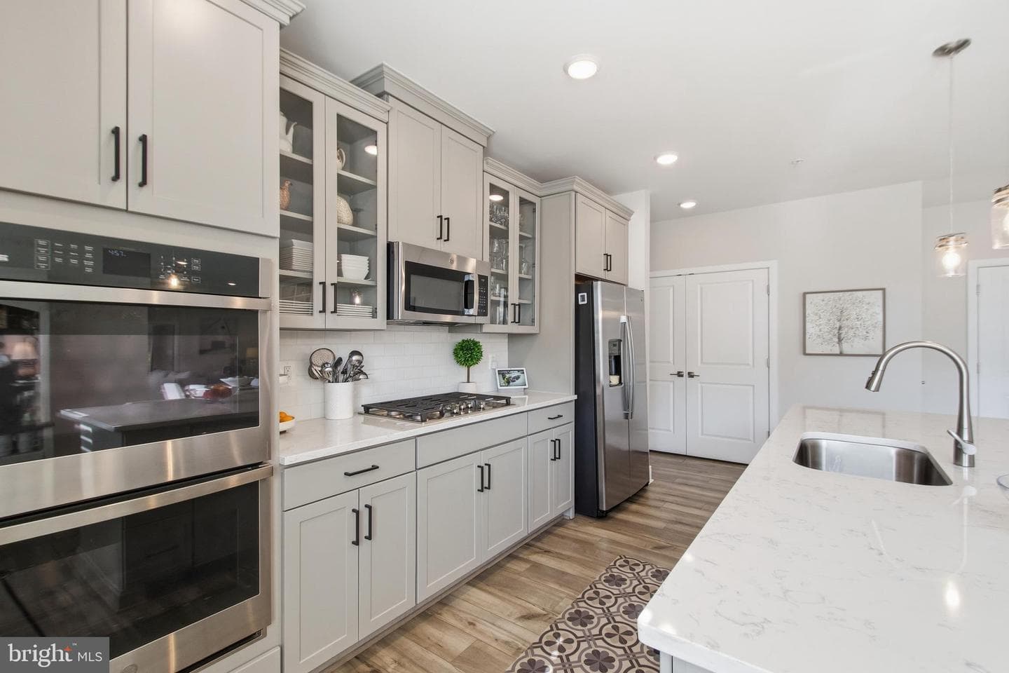 23639 Golden Embers Square #302 photo 7