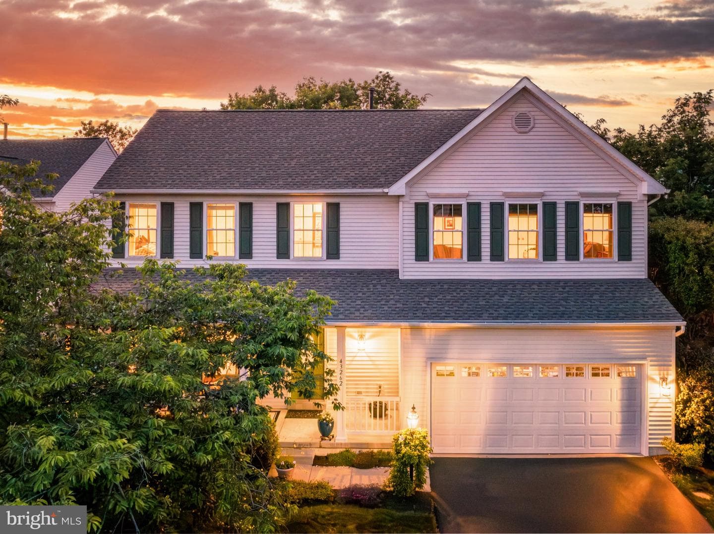 43262 Stoneyglen Court, Ashburn