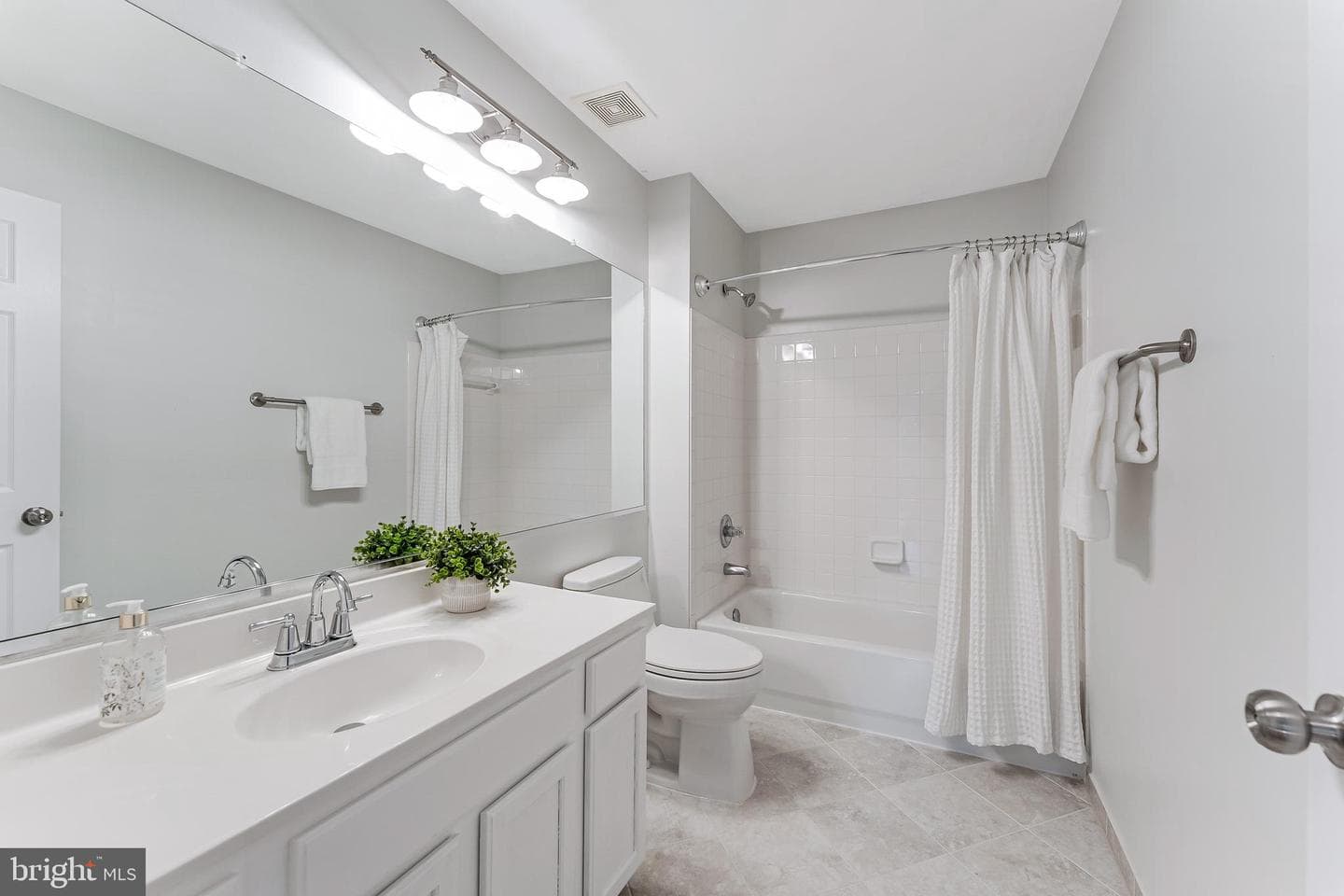 43262 Stoneyglen Court photo 37