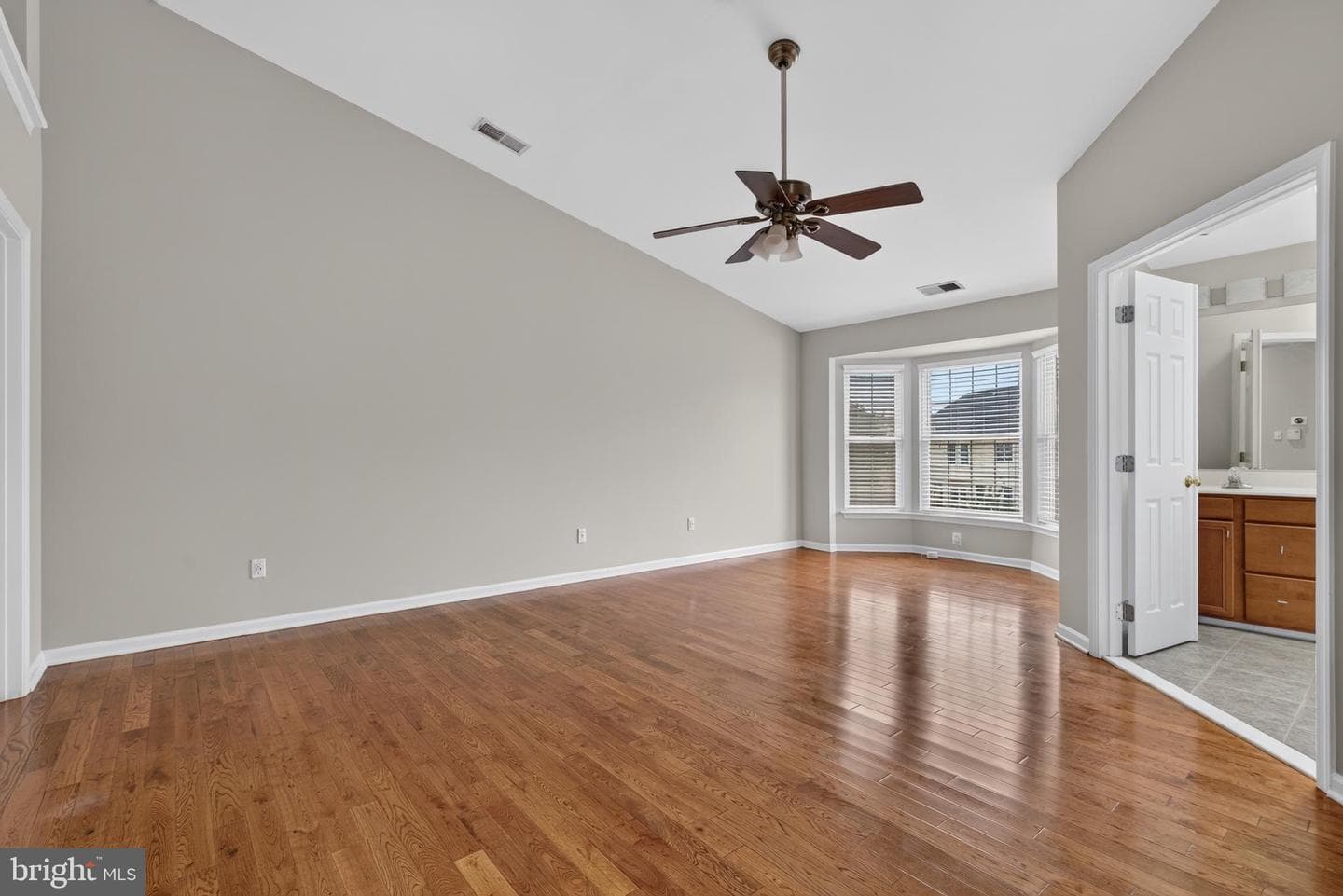 22540 Airmont Woods Terrace photo 26