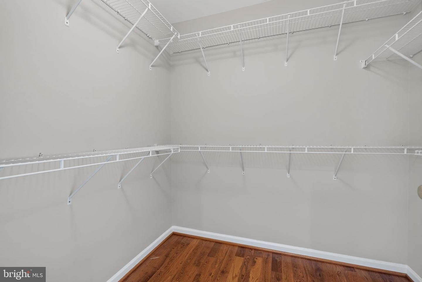 22540 Airmont Woods Terrace photo 27