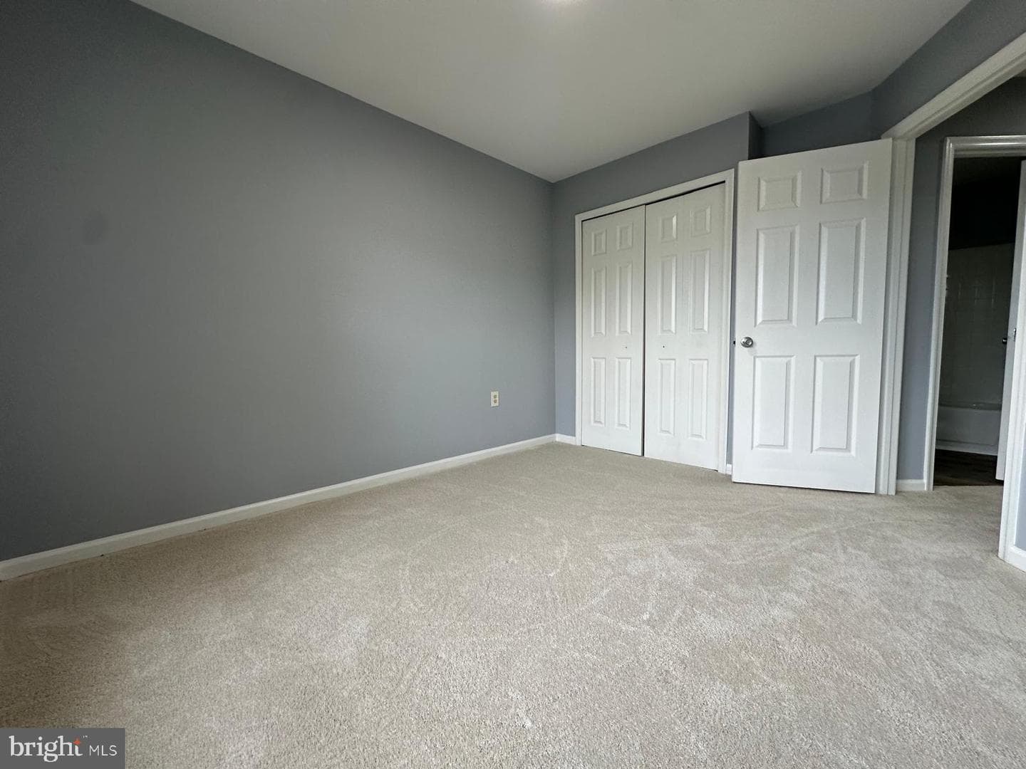 21140 Winding Brook Square photo 29