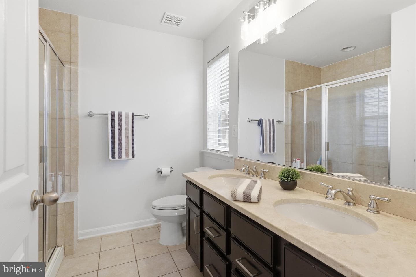 42251 Dean Chapel Square photo 23