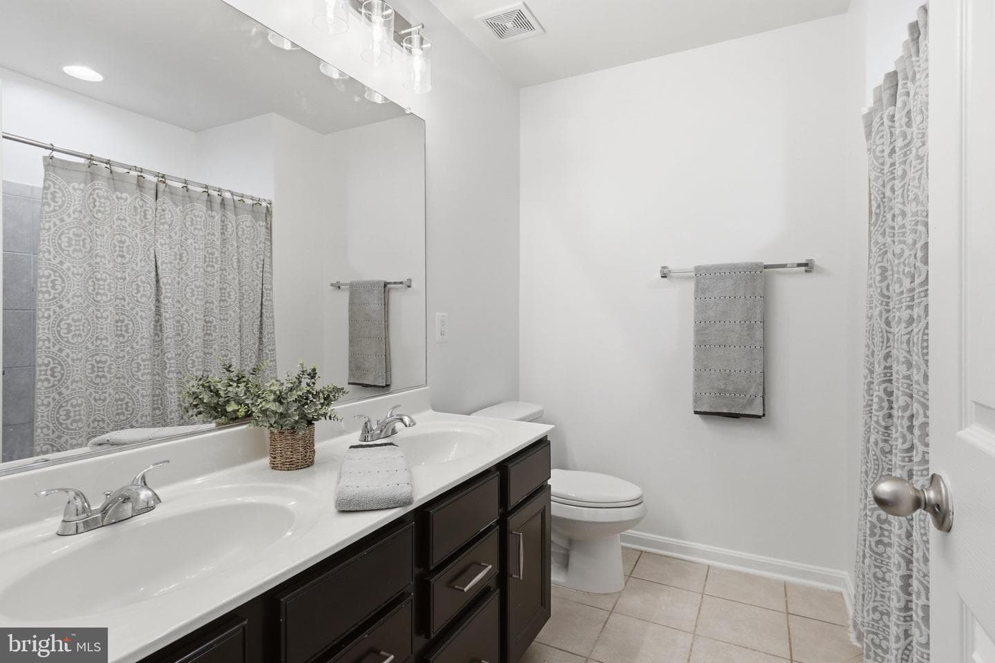 42251 Dean Chapel Square photo 26