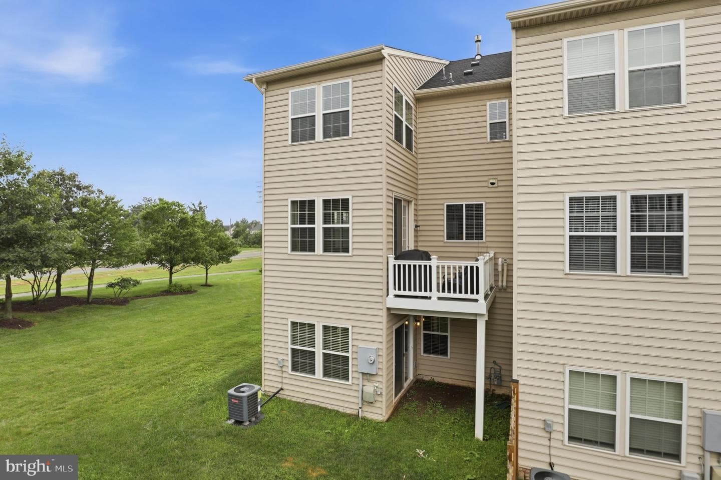42251 Dean Chapel Square photo 35