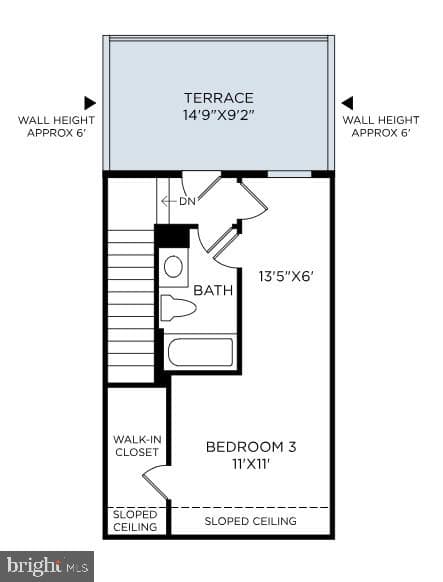 25033 Deselby Square photo 9