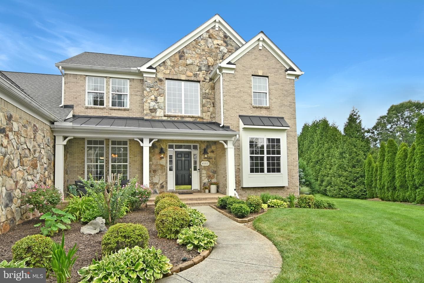 43317 Cedar Pond Place photo 4