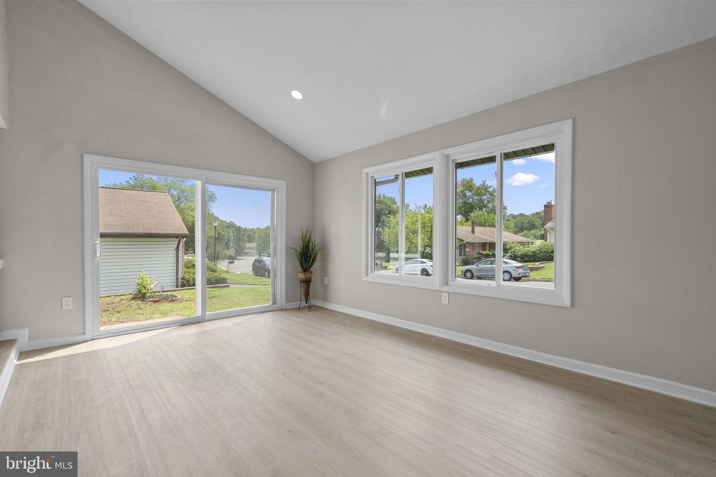 13 Wrightwood Place photo 12