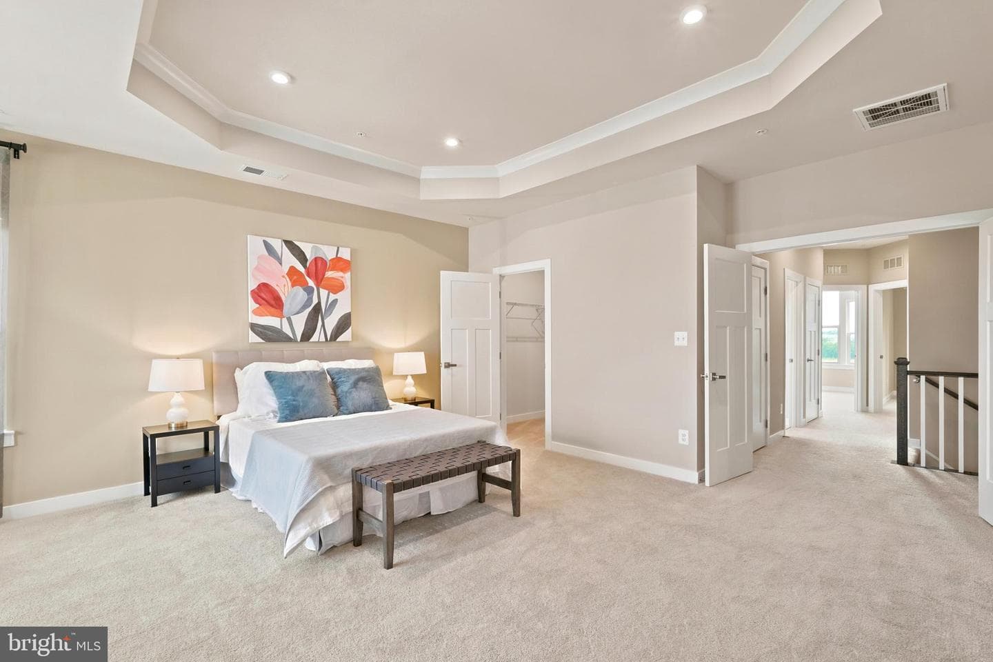 24274 Thurso Square photo 5