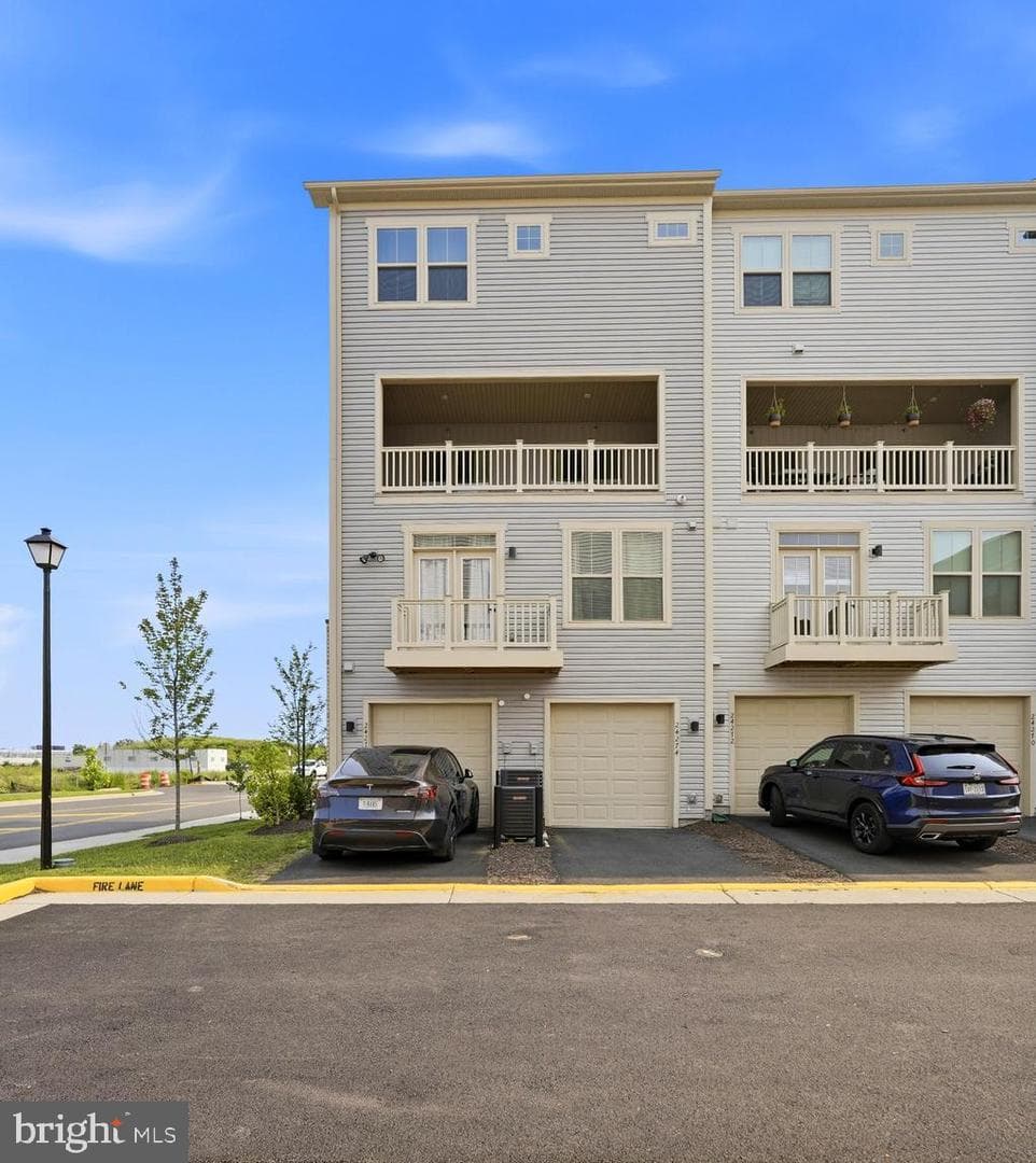 24274 Thurso Square photo 82