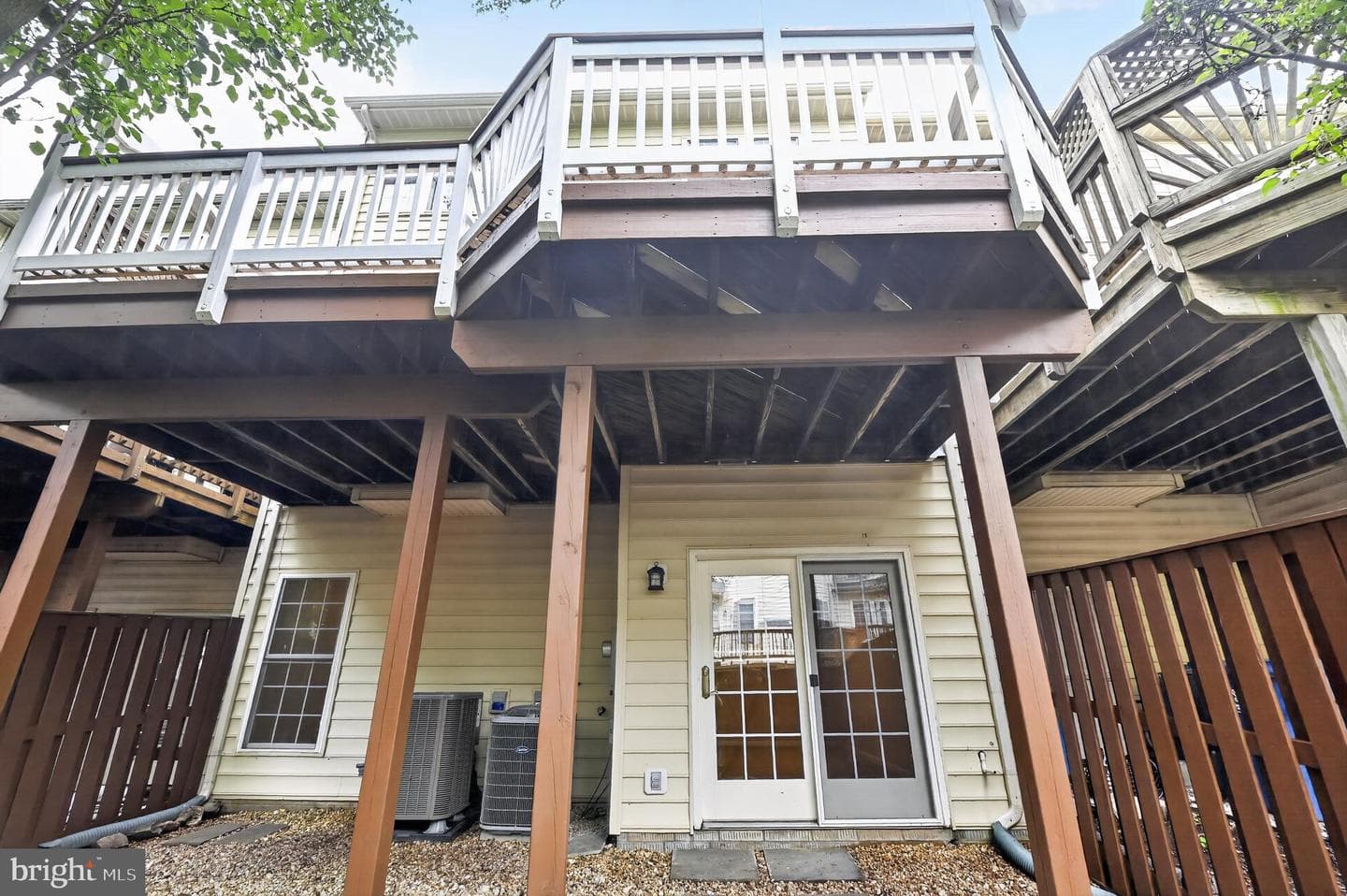 25915 Kirkwood Square photo 37