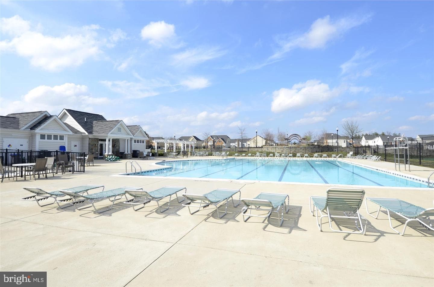 25915 Kirkwood Square photo 43