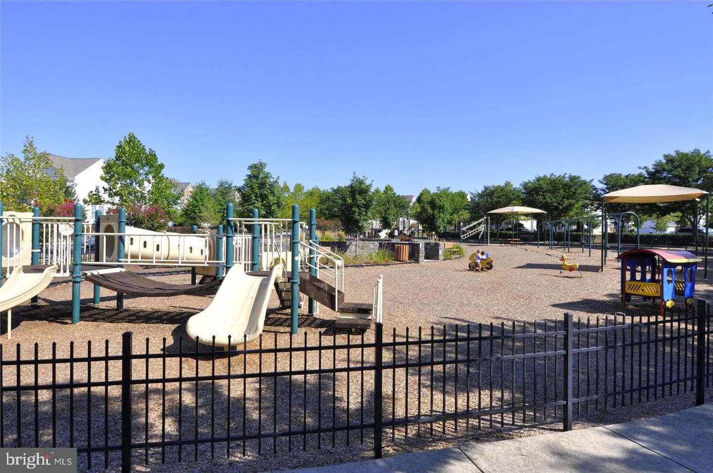 25915 Kirkwood Square photo 47