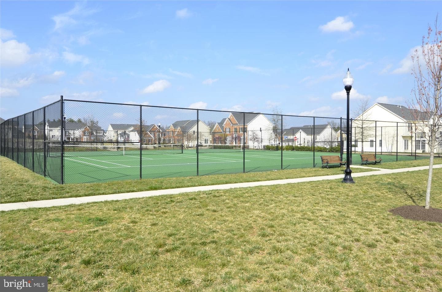 25915 Kirkwood Square photo 49