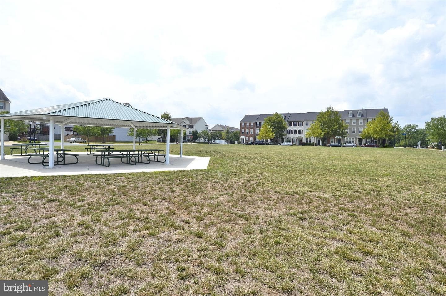 25915 Kirkwood Square photo 50